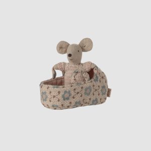 Bébé Souris dans son Couffin – Rose – Maileg